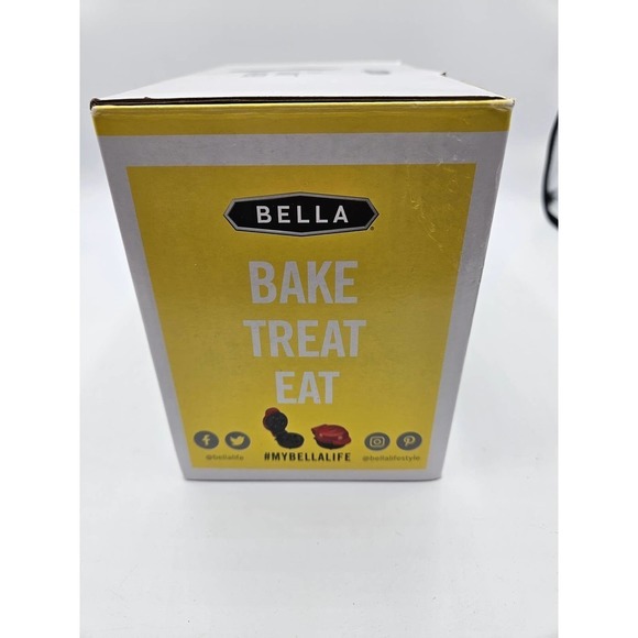 Bella Red Mini 3 Donut Maker Bake Treat Eat Nonstick Coated 350 Watts NIB - Picture 2 of 4